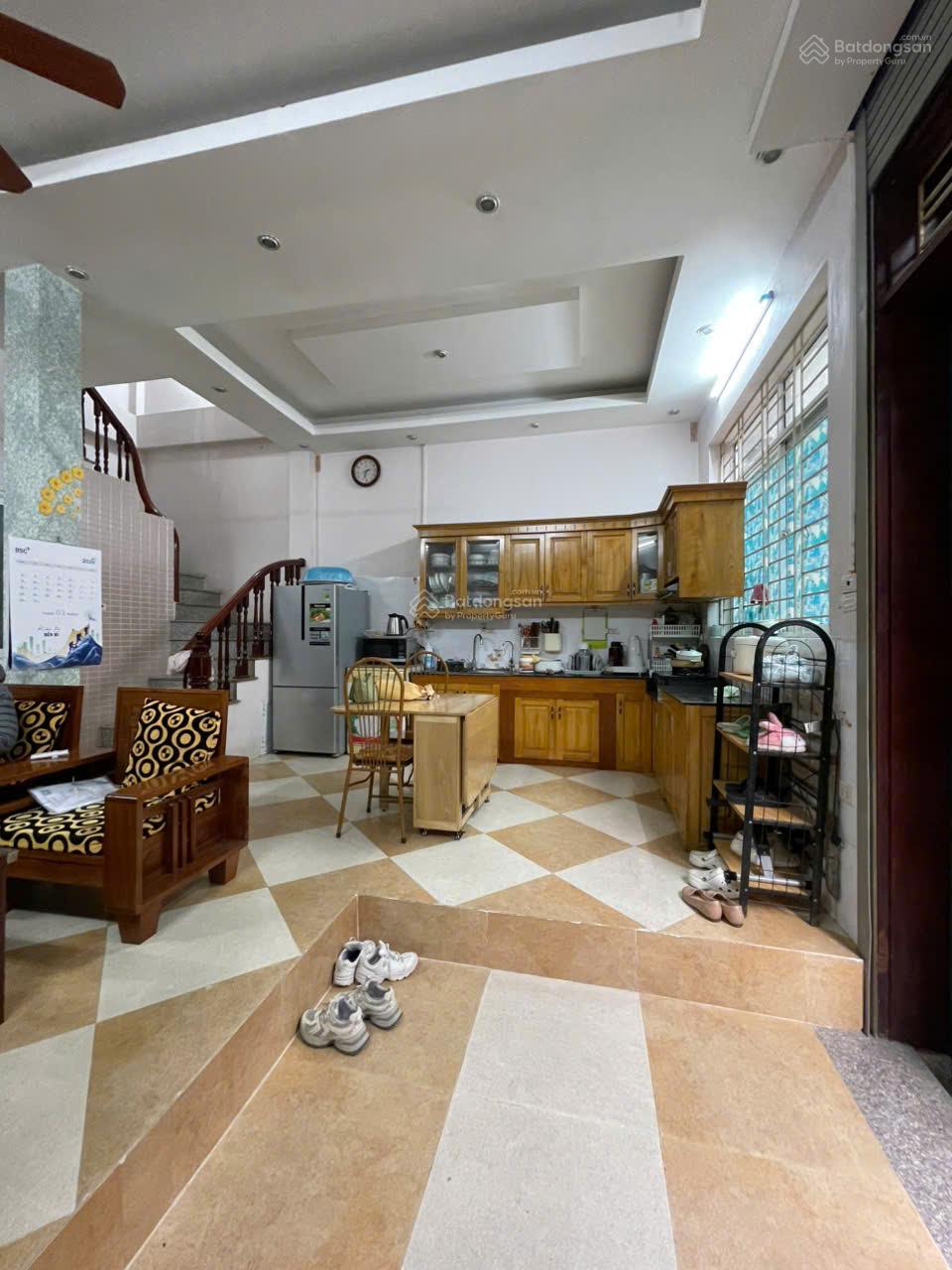 BÁN GẤP NHÀ VĂN QUÁN 40M2, 4 TẦNG , MT 5.9M, KINH DOANH, GIÁ 7.8 TỶ