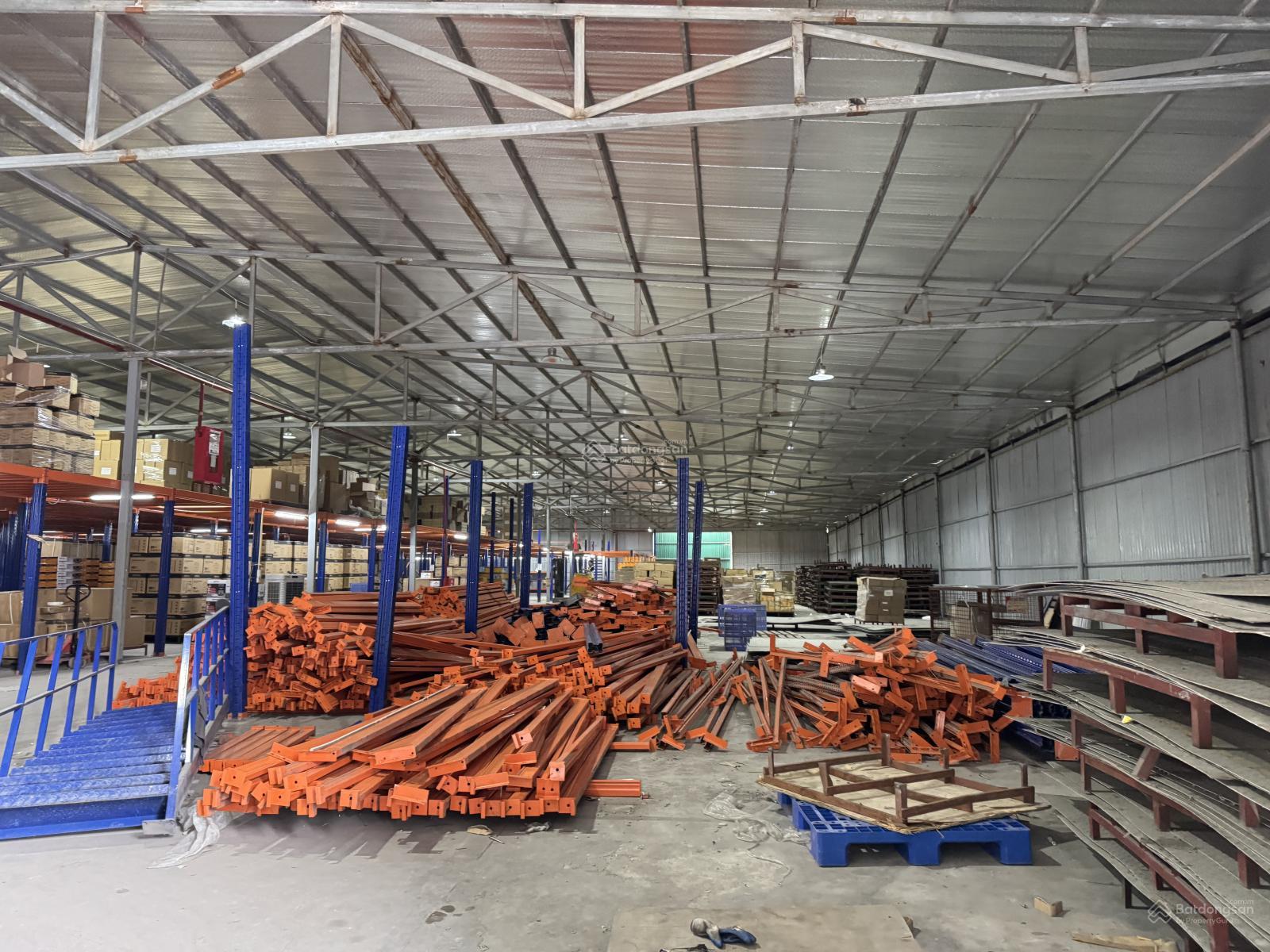 Cho Thuê 800m Diện Tích Nhà Xưởng Tại đường phương Canh mặt tiền 30m Lh 0964 859 ***