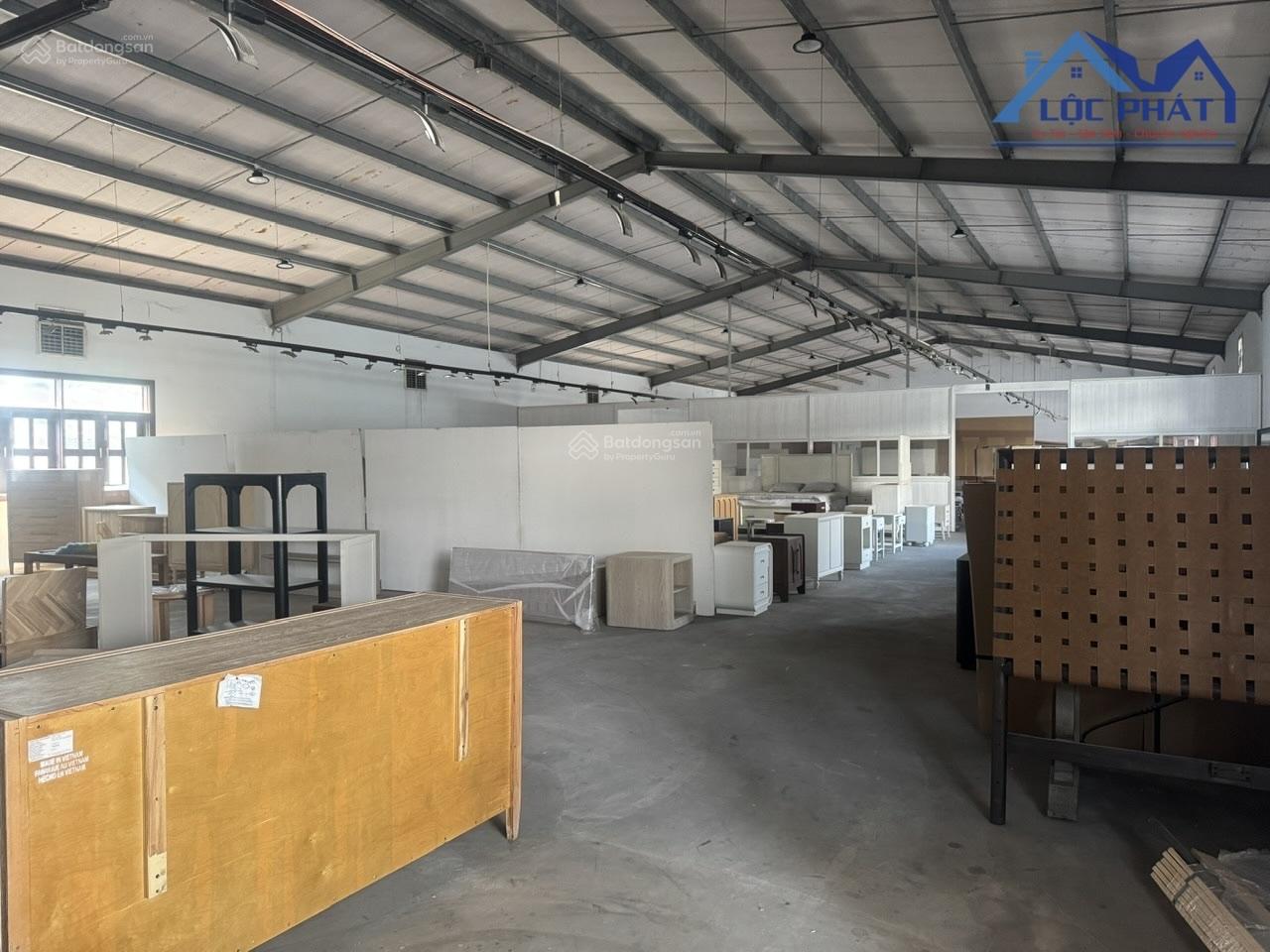 Bán nhà xưởng 7.700m2 giá rẻ chỉ 22 tỷ. Trảng Dài-Đồng Nai : 0937 980 ***