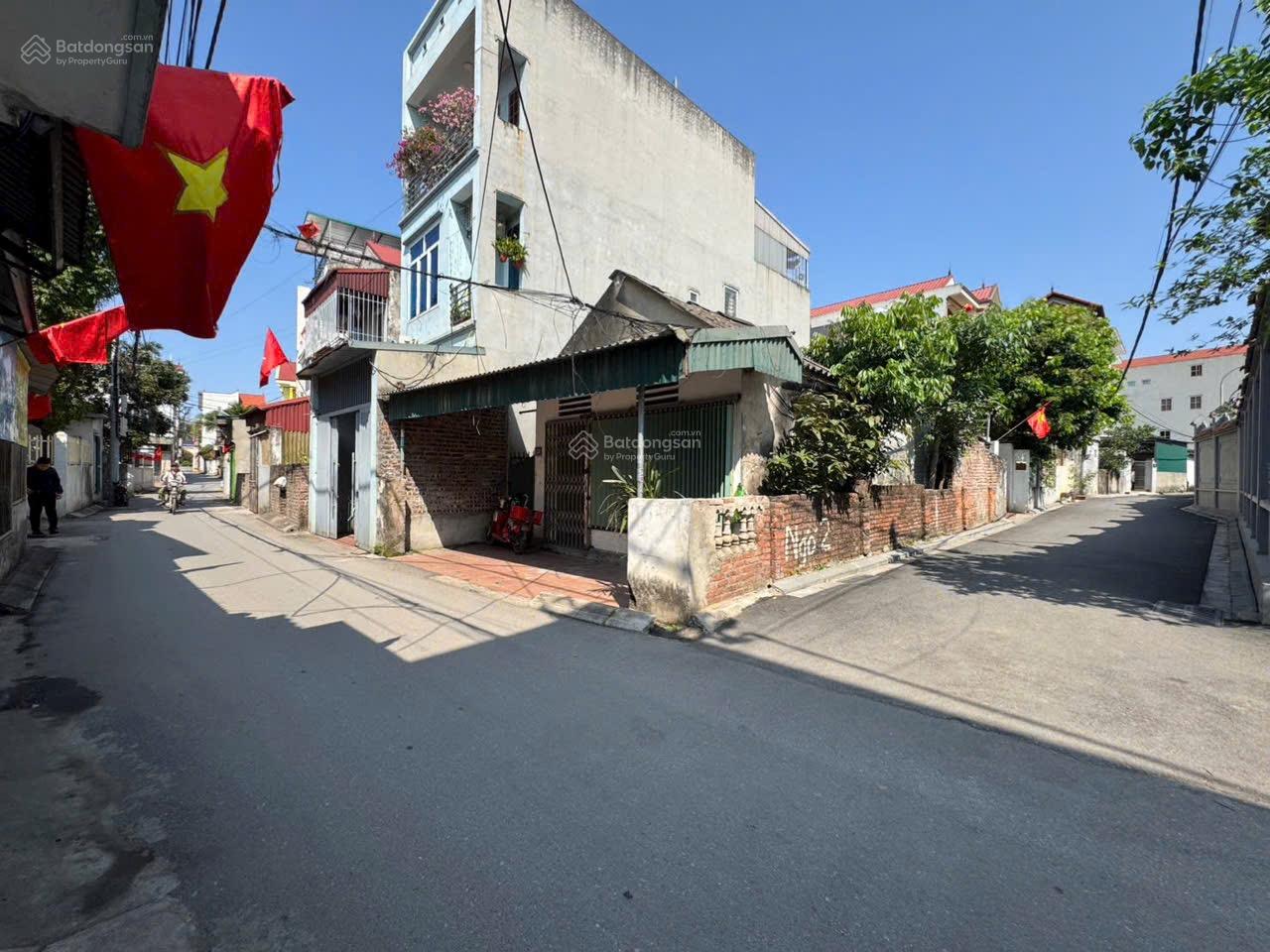 Chính chủ cần bán gấp đất Đông Hội 44m² nhỉnh 4 tỷ - Gần cầu Tứ Liên có nhà C4 về ở ngay. Chính chủ cần bán gấp đất Đông Hội 44m² nhỉnh 4 tỷ - Gần cầu Tứ Liên có nhà C4 về ở ngay.