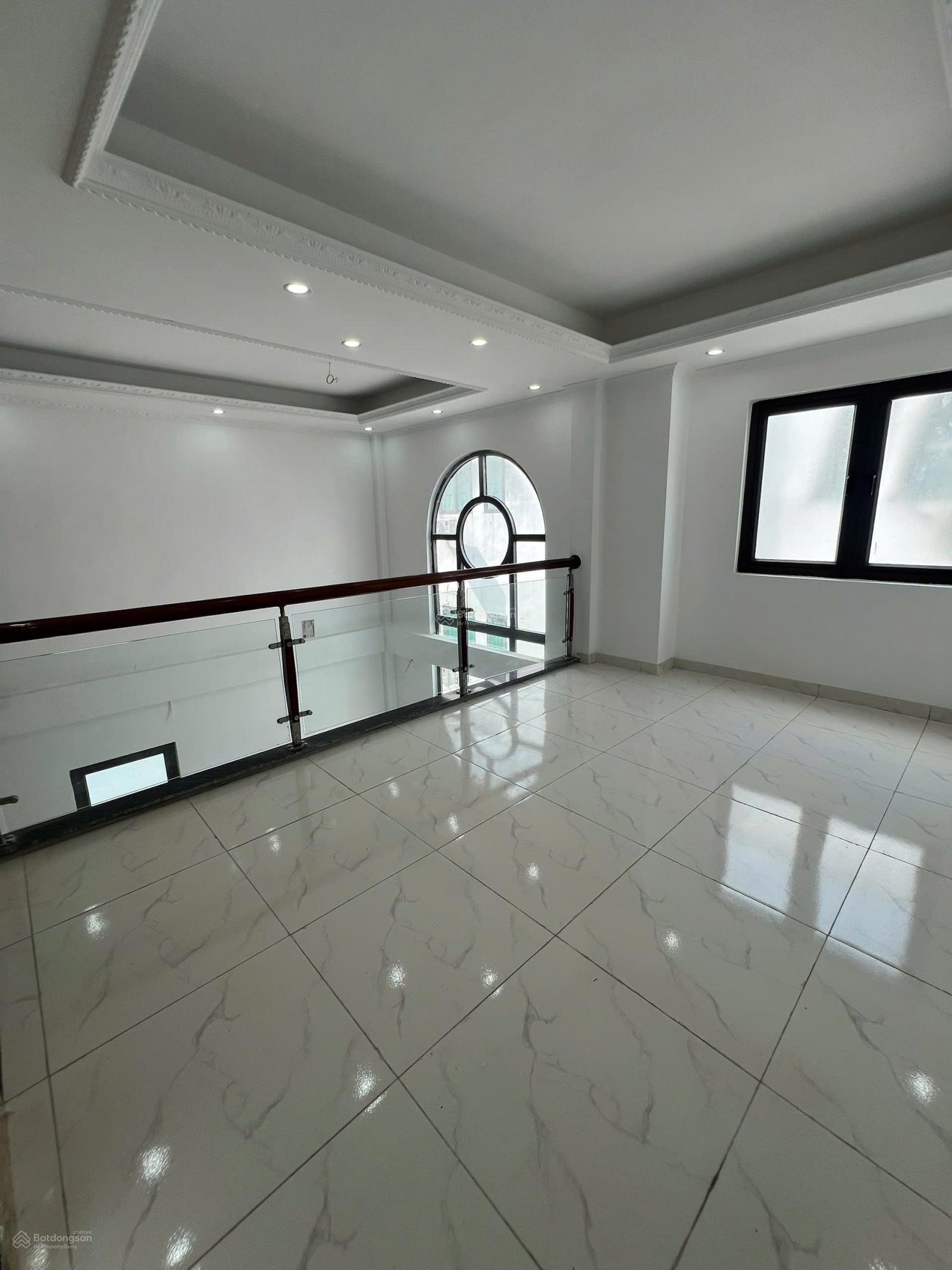 Chính chủ bán nhà 6.5 tầng thang máy ở gần ôtô Quảng An Tây Hồ.dt38m2,mt 6m2,13.95 tỷ thương lượng