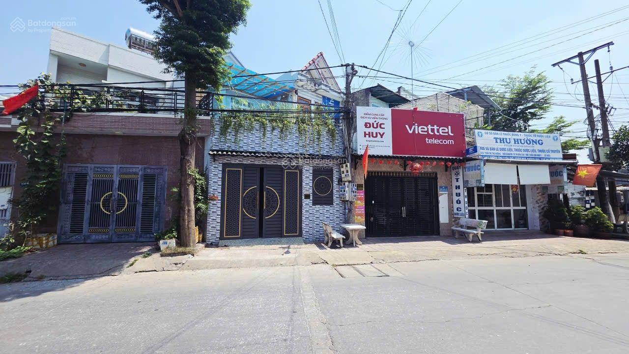 BÁN NHÀ CHÍNH CHỦ - SỔ HỒNG RIÊNG NHÀ SÁT LÀNG ĐẠI HỌC GIÁ CHỈ 6,3 TỶ (hiếm khu này) BÁN NHÀ CHÍNH CHỦ - SỔ HỒNG RIÊNG NHÀ SÁT LÀNG ĐẠI HỌC GIÁ CHỈ 6,3 TỶ (hiếm khu này)