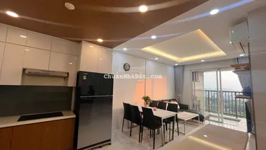 Cần tiền bán nhanh CHCC Rivera Park, Quận 10, 75m2, gồm 2PN+ 2WC, giá 5,3 tỷ. LH:0936 571 ***