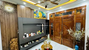VĨNH PHÚC BA ĐÌNH DÂN XÂY - MẶT NGÕ CÓ SÂN TRƯỚC NHÀ THOÁNG SÁNG - SÁT KHU 7,2 HA ĐI LẠI THUẬN TI