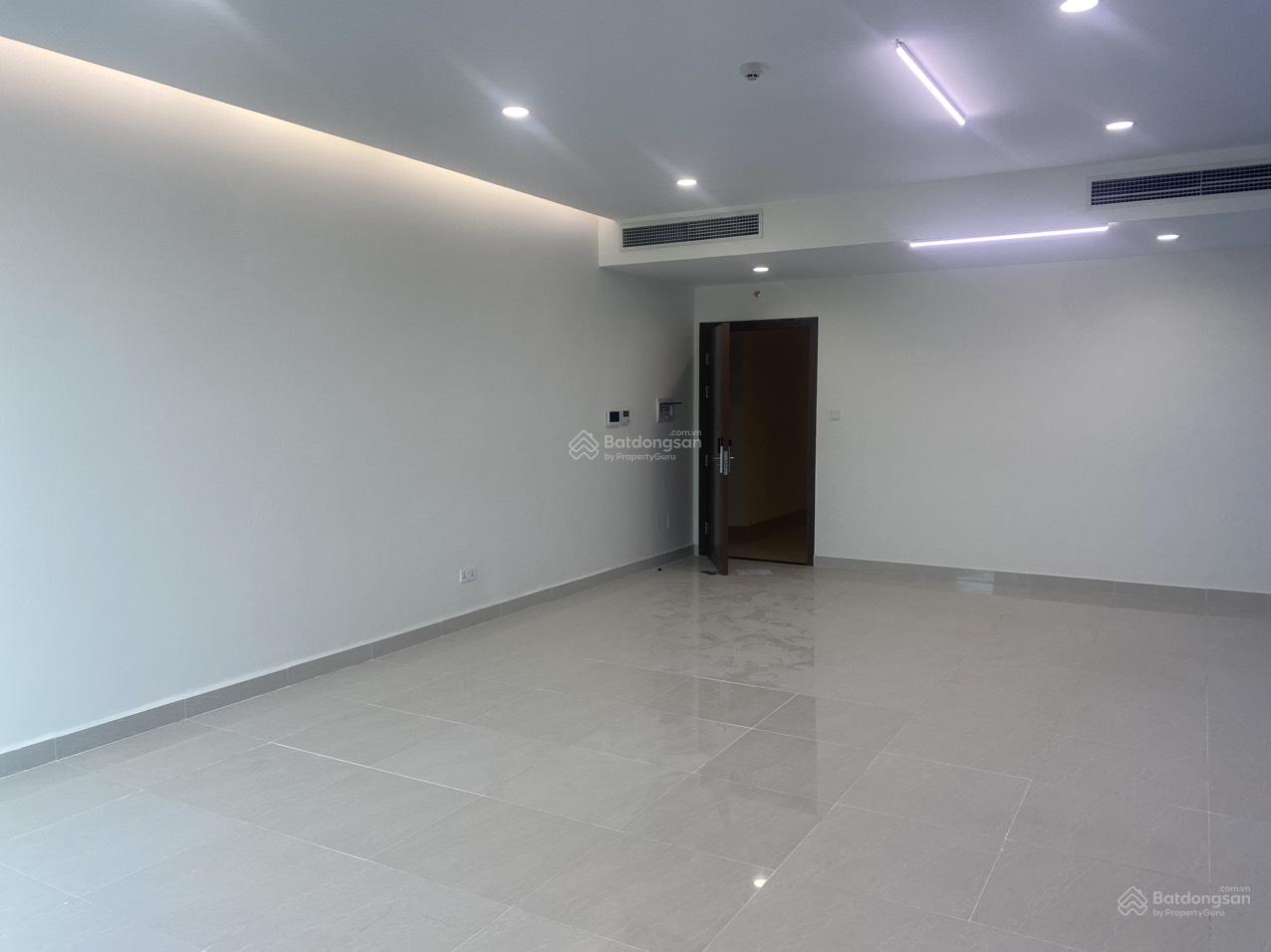 Bán căn officetel 45m2 giá 3 tỷ tại Golden King Số 15 Nguyễn Lương Bằng Quận 7