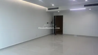 Bán căn officetel 45m2 giá 3 tỷ tại Golden King Số 15 Nguyễn Lương Bằng Quận 7