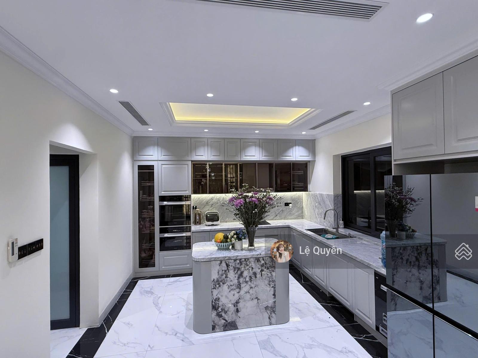 Bán Giá Tốt - 45 Tỷ - Biệt Thự 4 Tầng DT 160m2 - Full Nội Thất Hiện Đại - Thảo Điền - Quận 2