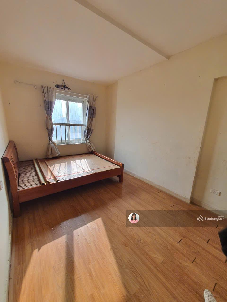 Cần bán SDU 143 Trần Phú,trung tâm Hà Đông rất tiện đi lại,căn hộ 2n2wc 60m2 giá bán nhanh 4.29 tỷ