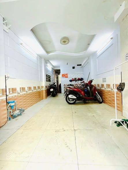8,88 tỷ còn TL ngay chủ, CHDV đang KD có dòng tiền 40tr/tháng