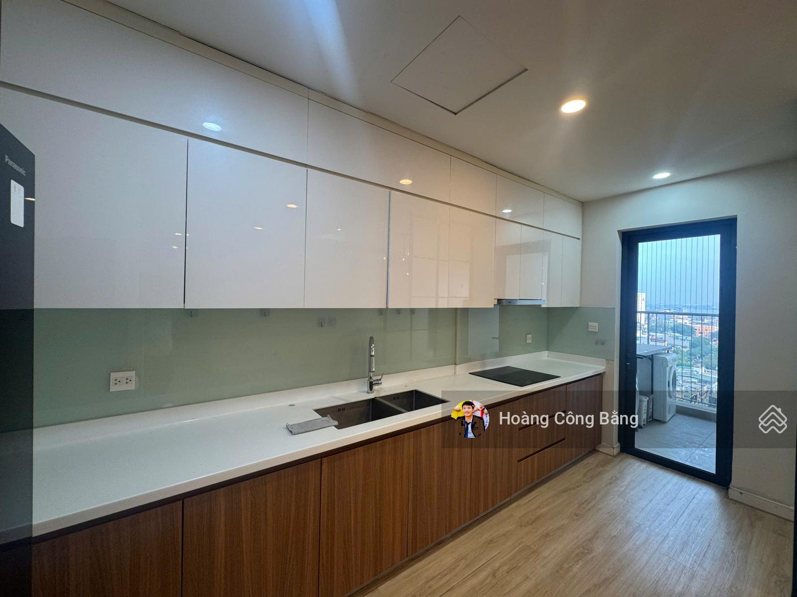 Bán nhanh CHCC Kosmo Tây Hồ 118m² | 3PN & 2PN. Bancon ĐN - View Hồ Tây. Chỉ từ 14.x tỷ Bán nhanh CHCC Kosmo Tây Hồ 118m² | 3PN & 2PN. Bancon ĐN - View Hồ Tây. Chỉ từ 14.x tỷ