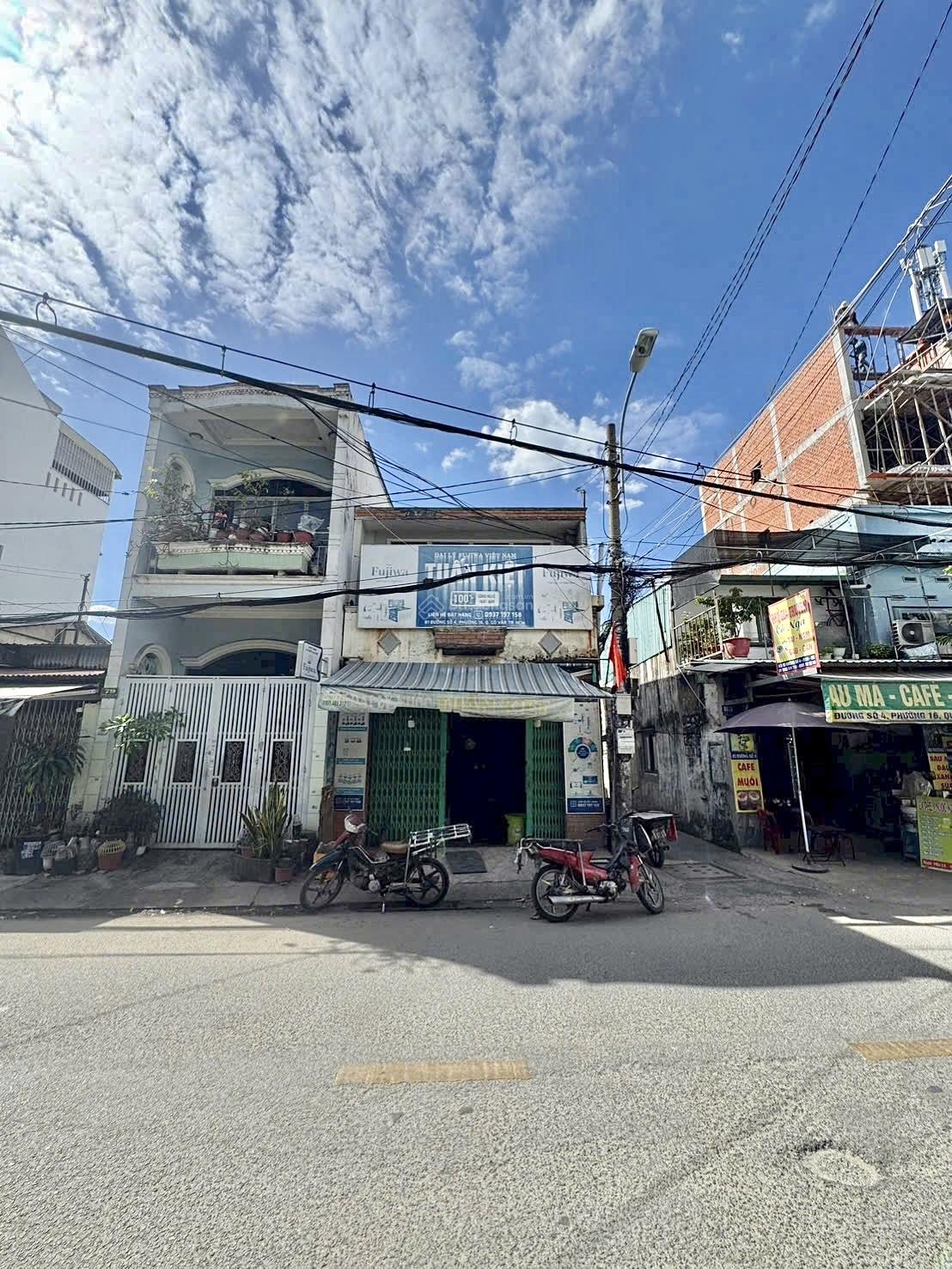 7,1 Tỷ - Căn góc Mặt tiền Đường số 4 - (4,4x13). Trệt 1 lầu nhà cũ 7,1 Tỷ - Căn góc Mặt tiền Đường số 4 - (4,4x13). Trệt 1 lầu nhà cũ