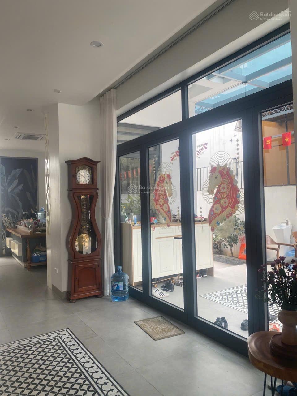 Bán biệt thự Sol lake Villas Nam Cường 200m2, 3 tầng full nội thất sổ đỏ, 30,5tỷ bao phí