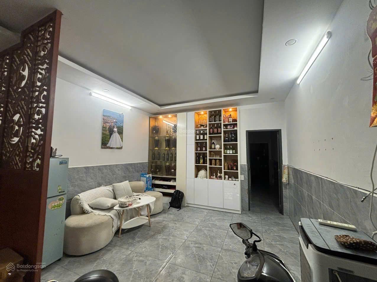 Bán nhà HXH đường vườn lài DT 4x20 đúc 1 trệt 1 lầu bán 9,5 tỷ LH 0946 567 *** Hiểu