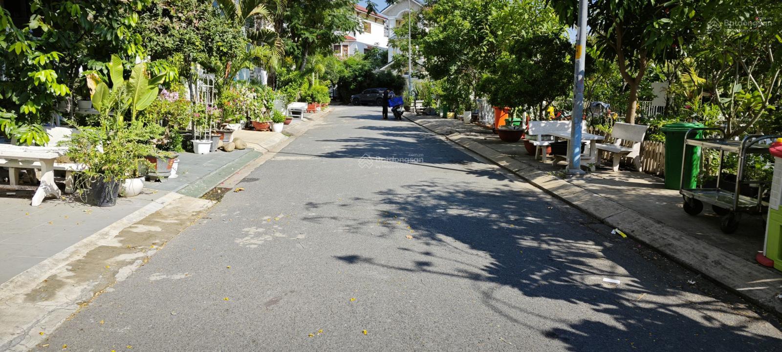 Lô đất 5x20 khu dân cư Sadeco phước kiển. Đối diện công viên. Giá 8.8 tỷ