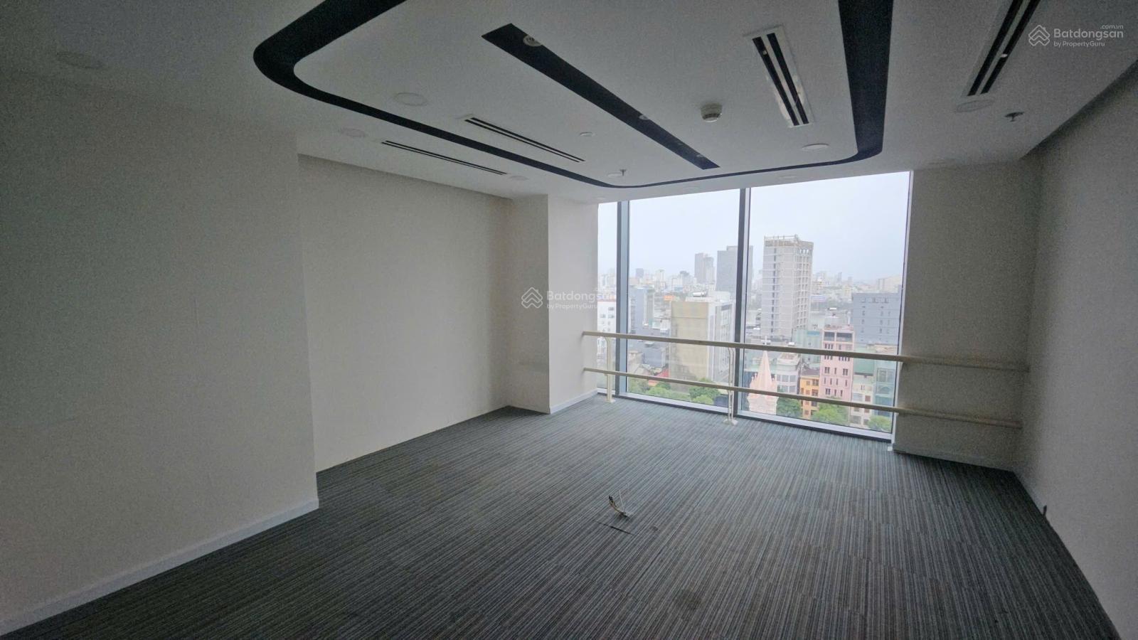 Văn phòng view sông Hàn, diện tích 200m2, giá chỉ 282.000/m2/tháng Văn phòng view sông Hàn, diện tích 200m2, giá chỉ 282.000/m2/tháng