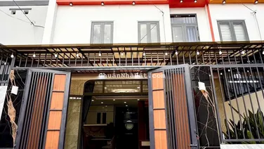 NHÀ NGANG 7 BỀ THẾ THẠNH XUÂN 22, QUẬN 12 GẦN CHỢ MINH PHÁT DT CỰC LỚN 70M2- HẺM XE HƠI -GIÁ:5TỶ650