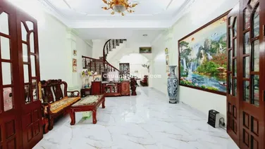 Khu phân lô 918 - Nhà 75m2 Xây 4 Tầng - Full Đồ - 15Tr