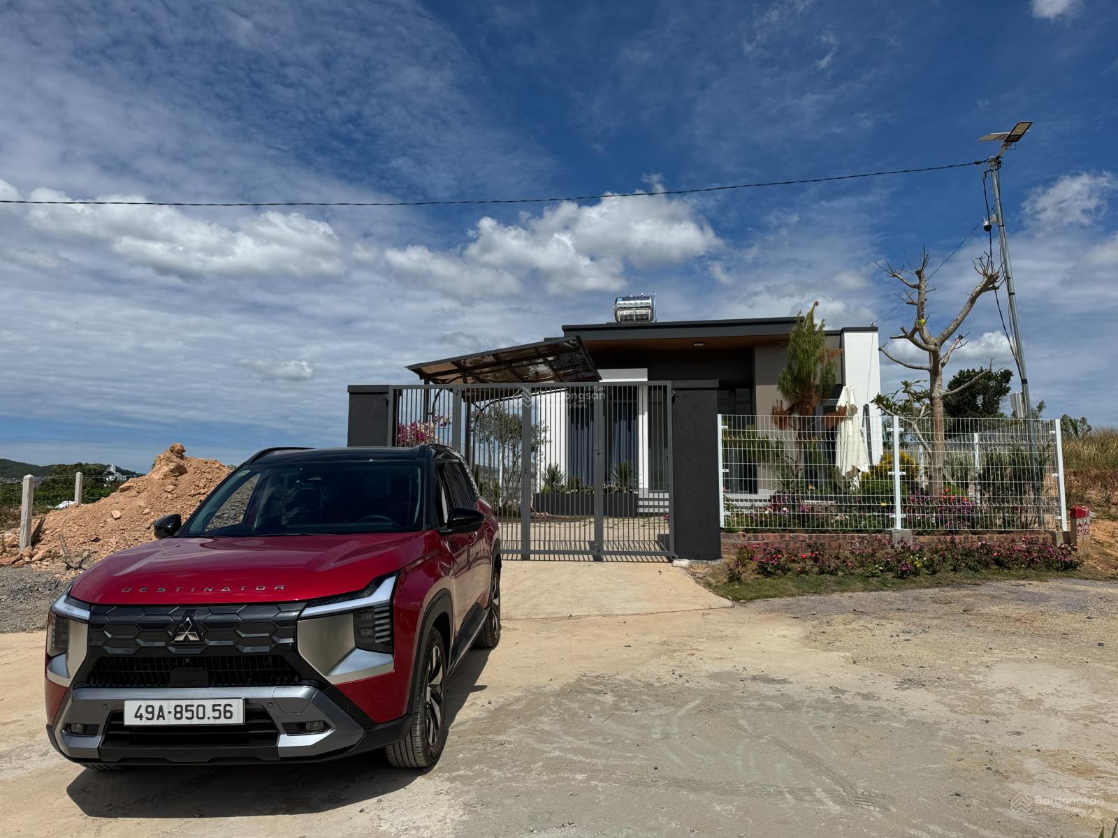 Bán gấp nhà đẹp tại Nam Ban - Lâm Hà, 10x25m, 2PN 1WC, đường betong 8m, 2,6 tỷ