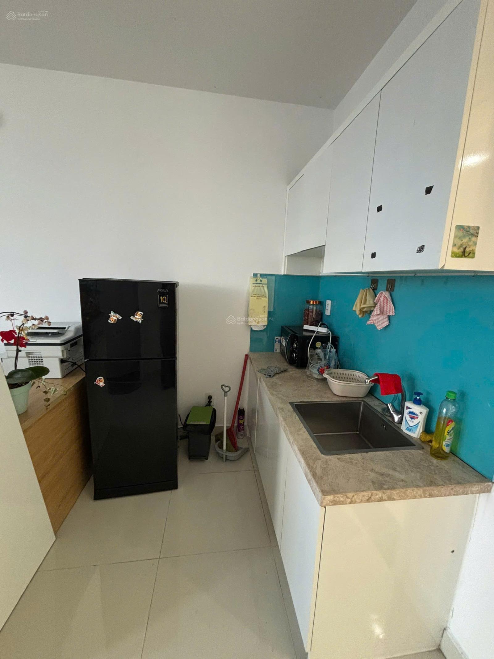 Cần bán căn Officetel Florita Phường Tân Hưng, Q7. DT 36m2, căn góc. Giá bán 2.4 tỉ. LH 0762 318 ***