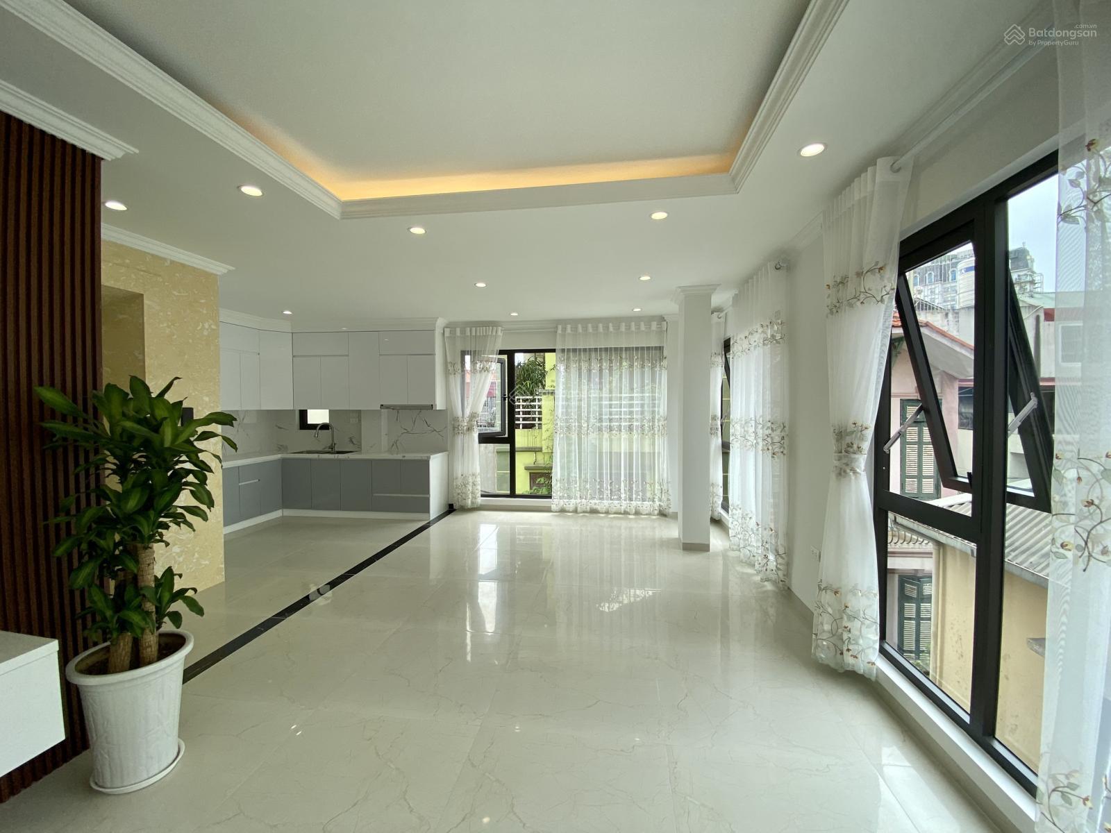 Hiếm! Nhà cực đẹp 42m2x7T thang máy. Ôtô vào nhà, ngõ thông KĐT Ciputra phố Võ Chí Công, Phú Thượng
