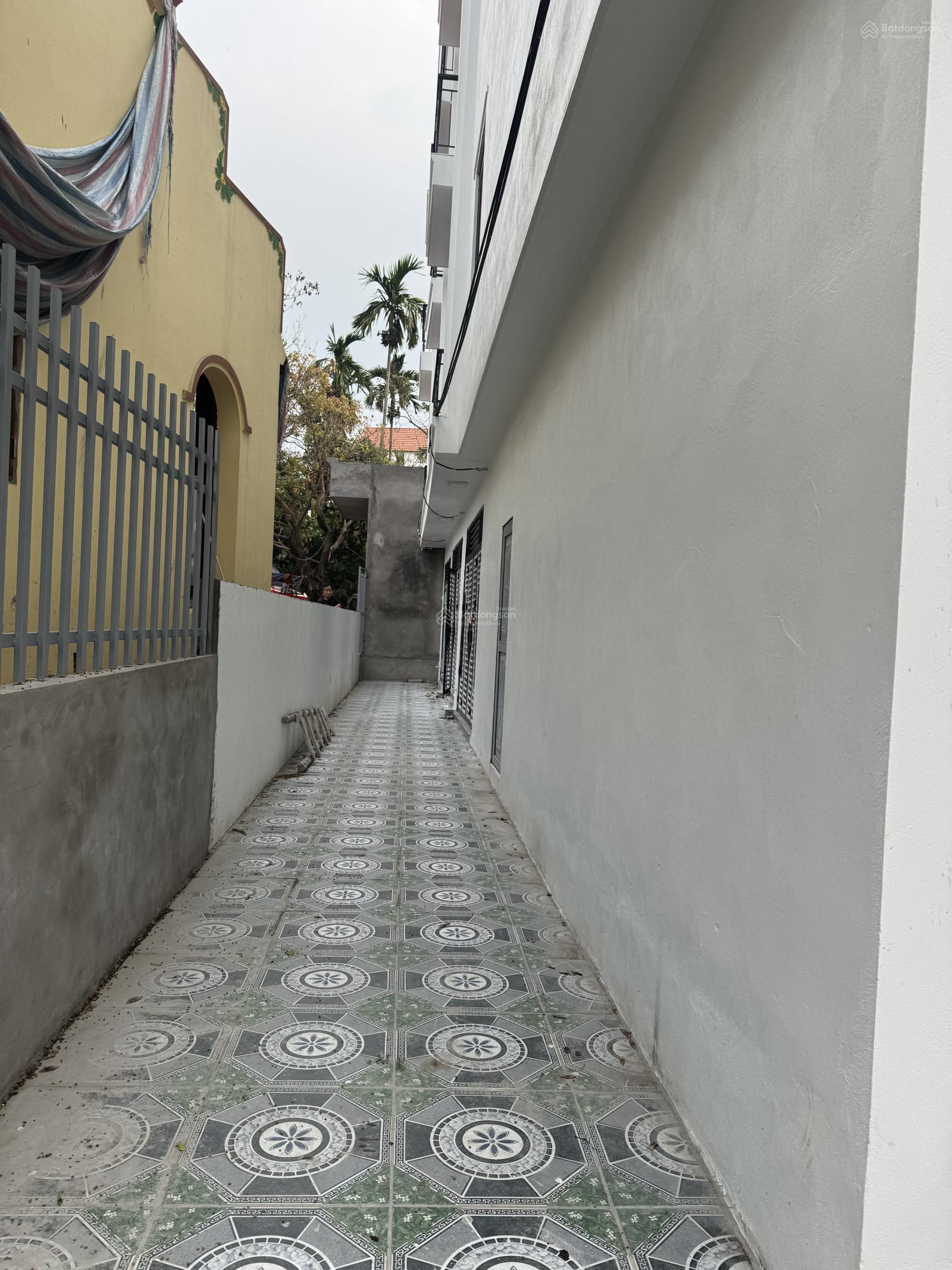 Nhà xây mới 32m2 x4 tầng oto đỗ cách 10m, cách 1 nhà ra đê cao viên Nhà xây mới 32m2 x4 tầng oto đỗ cách 10m, cách 1 nhà ra đê cao viên