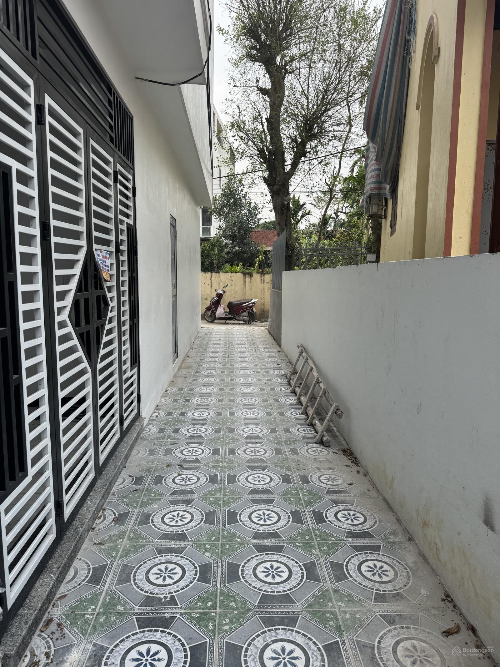 Nhà xây mới 32m2 x4 tầng oto đỗ cách 10m, cách 1 nhà ra đê cao viên Nhà xây mới 32m2 x4 tầng oto đỗ cách 10m, cách 1 nhà ra đê cao viên