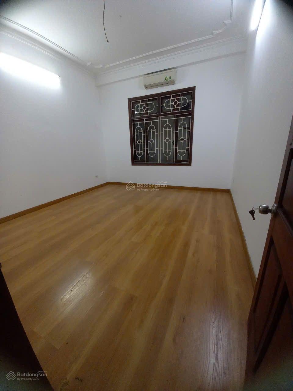 Chính chủ cho thuê nhà mặt phố Đỗ Quang, Nguyễn Thị Định. DT 55m2 x 5t, vị trí kinh doanh.