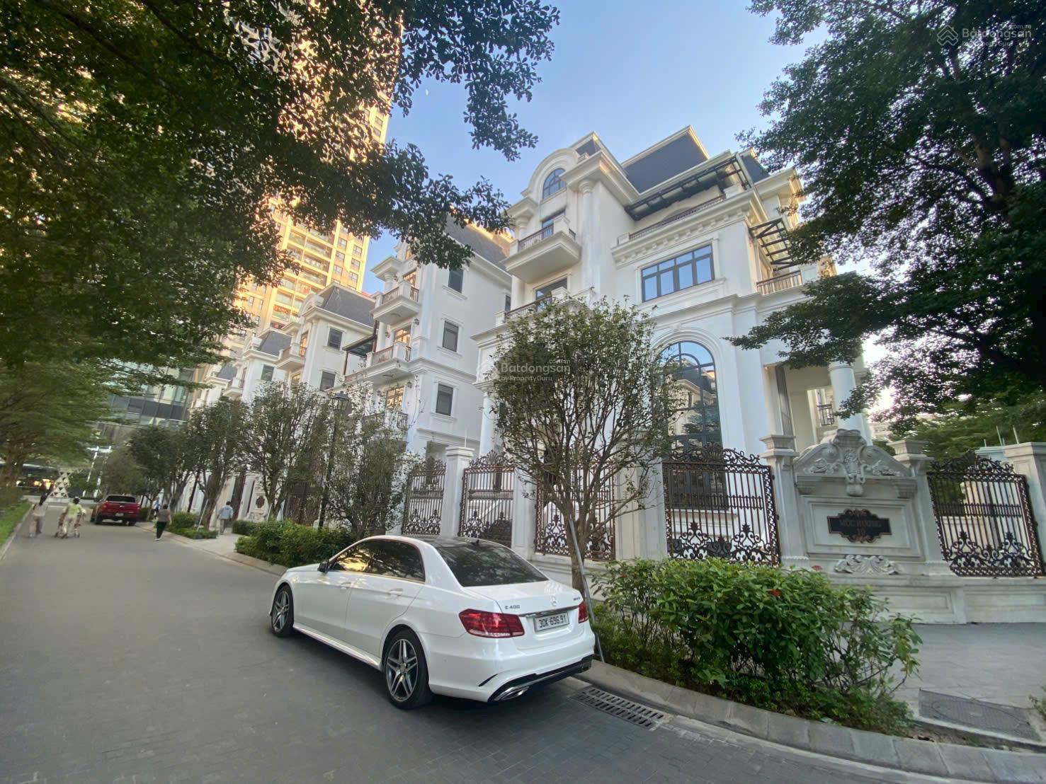 Tòa building 120m2x11T có hầm - thang máy. Phân lô vỉa hè, 4 ô tô, kinh doanh (VP) phố Nguyễn Hoàng