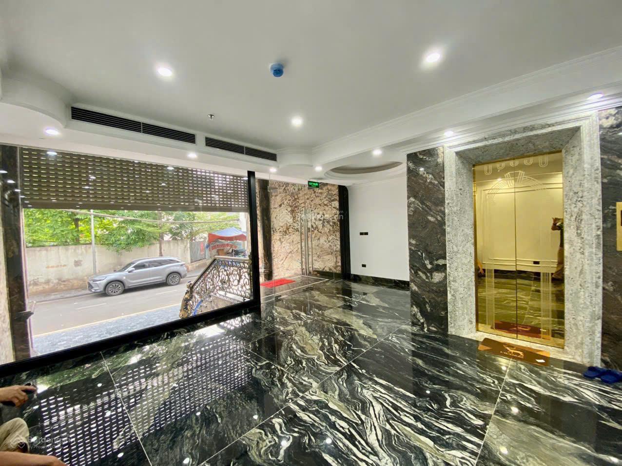 Tòa building 120m2x11T có hầm - thang máy. Phân lô vỉa hè, 4 ô tô, kinh doanh (VP) phố Nguyễn Hoàng Tòa building 120m2x11T có hầm - thang máy. Phân lô vỉa hè, 4 ô tô, kinh doanh (VP) phố Nguyễn Hoàng