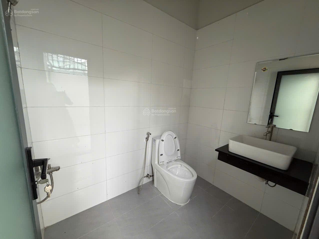 Cho thuê BT 150m2, 3PN, 3WC, 8 triệu tại Long Phú Residence, view đẹp Hot 0941 030 *** Cho thuê BT 150m2, 3PN, 3WC, 8 triệu tại Long Phú Residence, view đẹp Hot 0941 030 ***