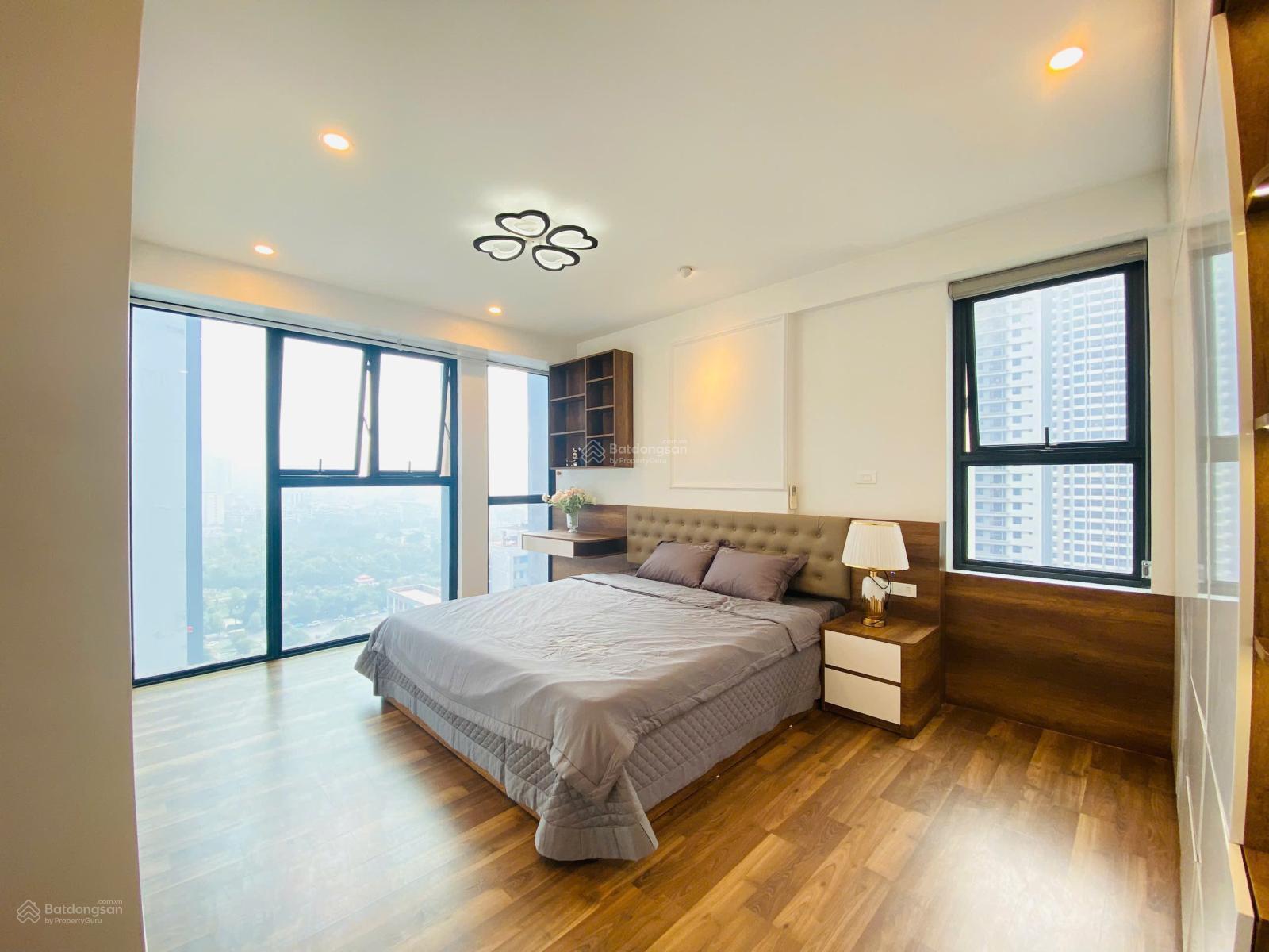 Chủ nhà tin tưởng gửi bán căn 113 3 ngủ 2wc 137 Nguyễn Ngọc Vũ đồ mới xem nhà 24/7