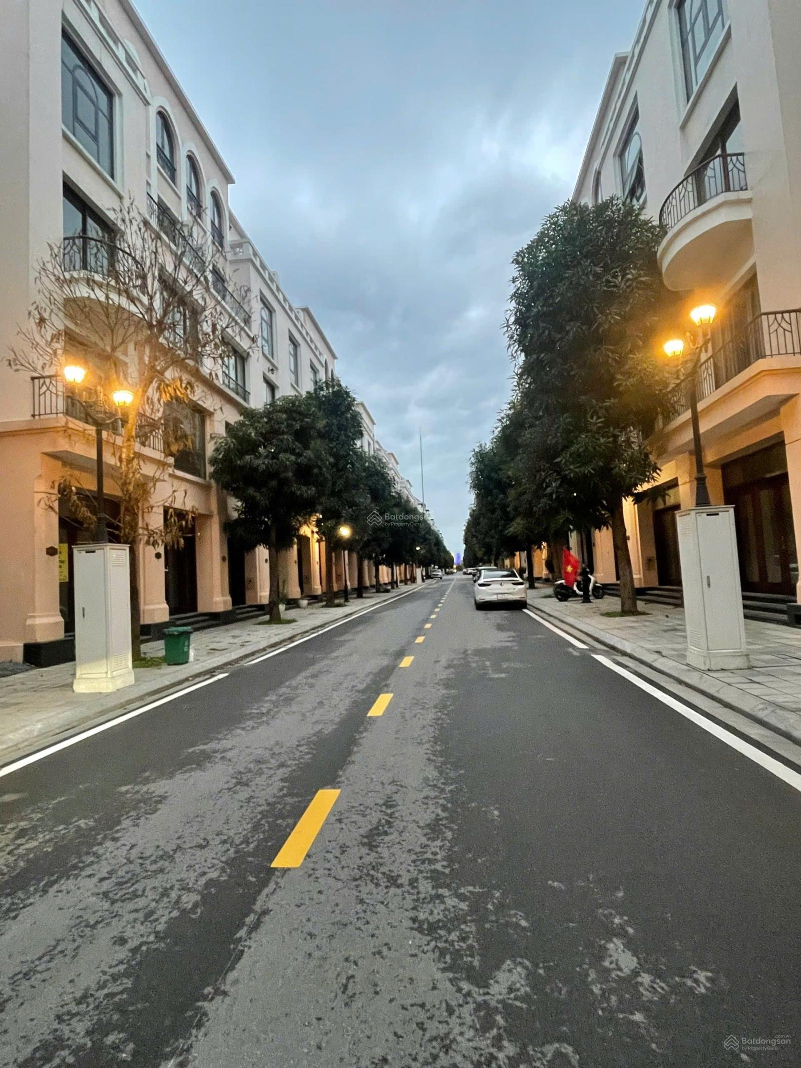 Giá 8,8 tỷ dt 65m hoàn thiện 2 tầng cam kết rẻ nhất Oceanpark 2 lh:0984 094 ***