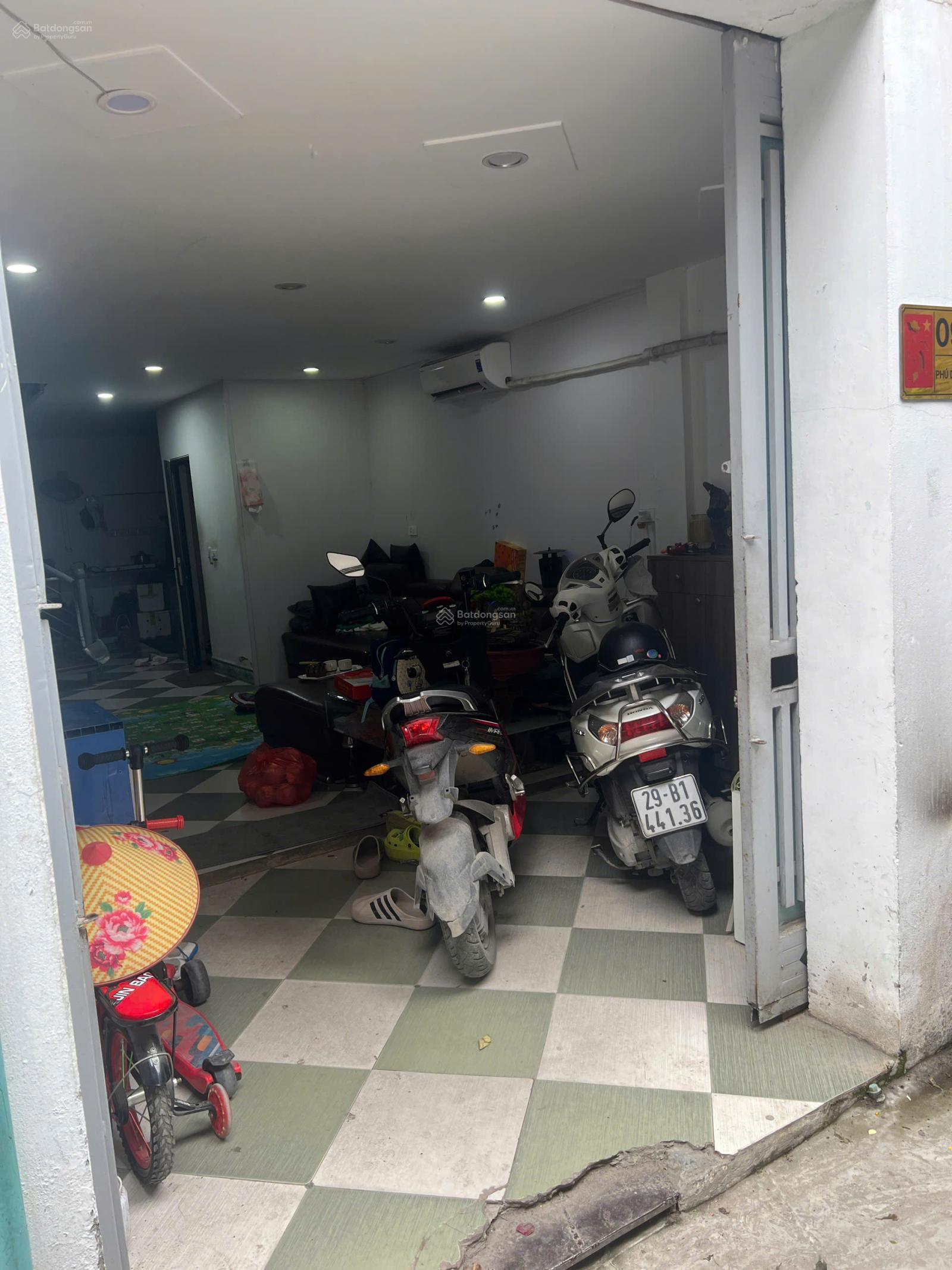 Bán nhà ngõ 193/64/28/18 Phú Diễn, Hà Nội, 43,5m2 nhà 2.5 tầng chính chủ Bán nhà ngõ 193/64/28/18 Phú Diễn, Hà Nội, 43,5m2 nhà 2.5 tầng chính chủ