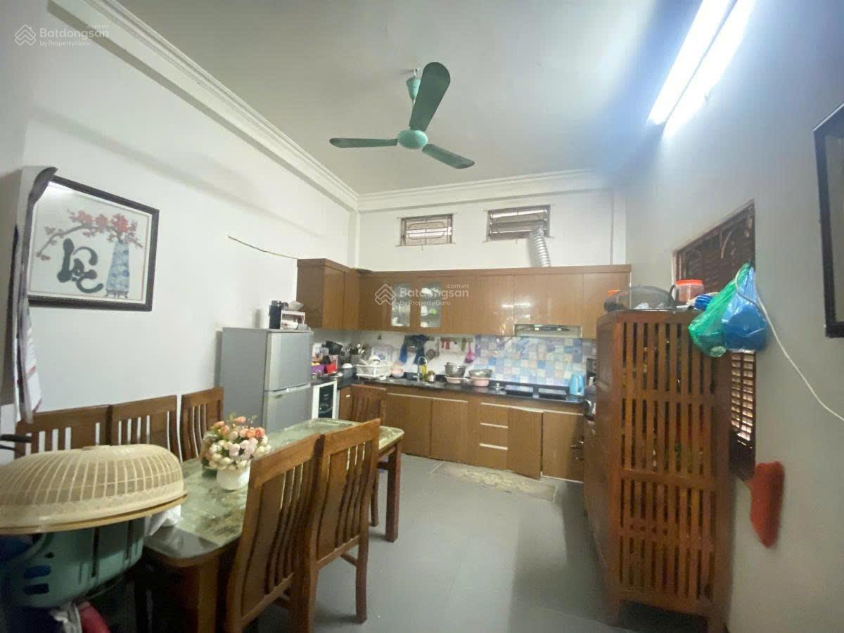 Bán nhà phố Kim Ngưu, 3 nhà ra 2 ô tô tránh, trước nhà 4m thoáng sáng, sổ đẹp, KCBT Bán nhà phố Kim Ngưu, 3 nhà ra 2 ô tô tránh, trước nhà 4m thoáng sáng, sổ đẹp, KCBT