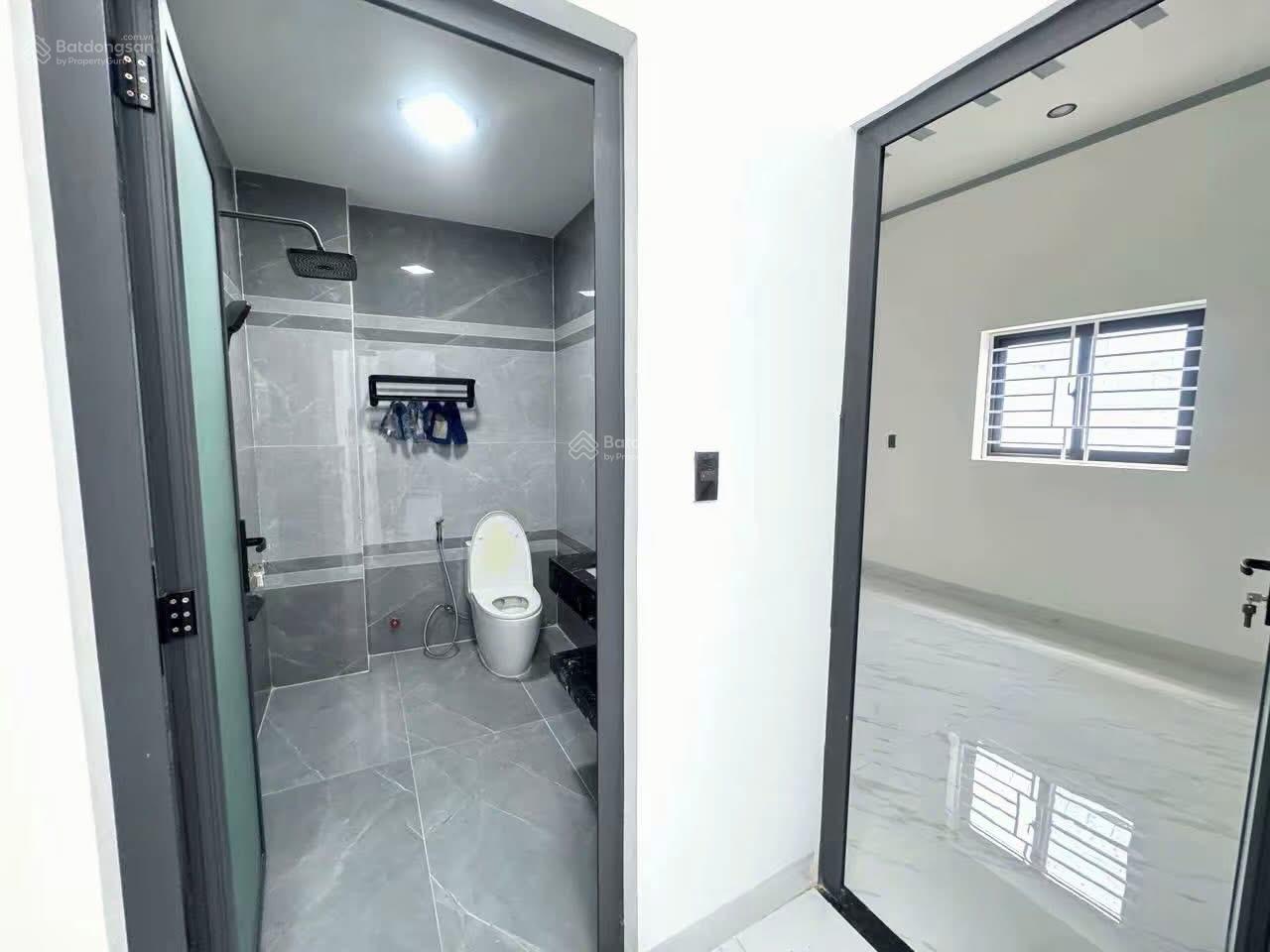 BÁN NHÀ 1T1L (bửu hoà củ.) DT:5x16=80M2. DTSD: 160M2. GIÁ: 3tỷ750 hoàn công đầy đủ