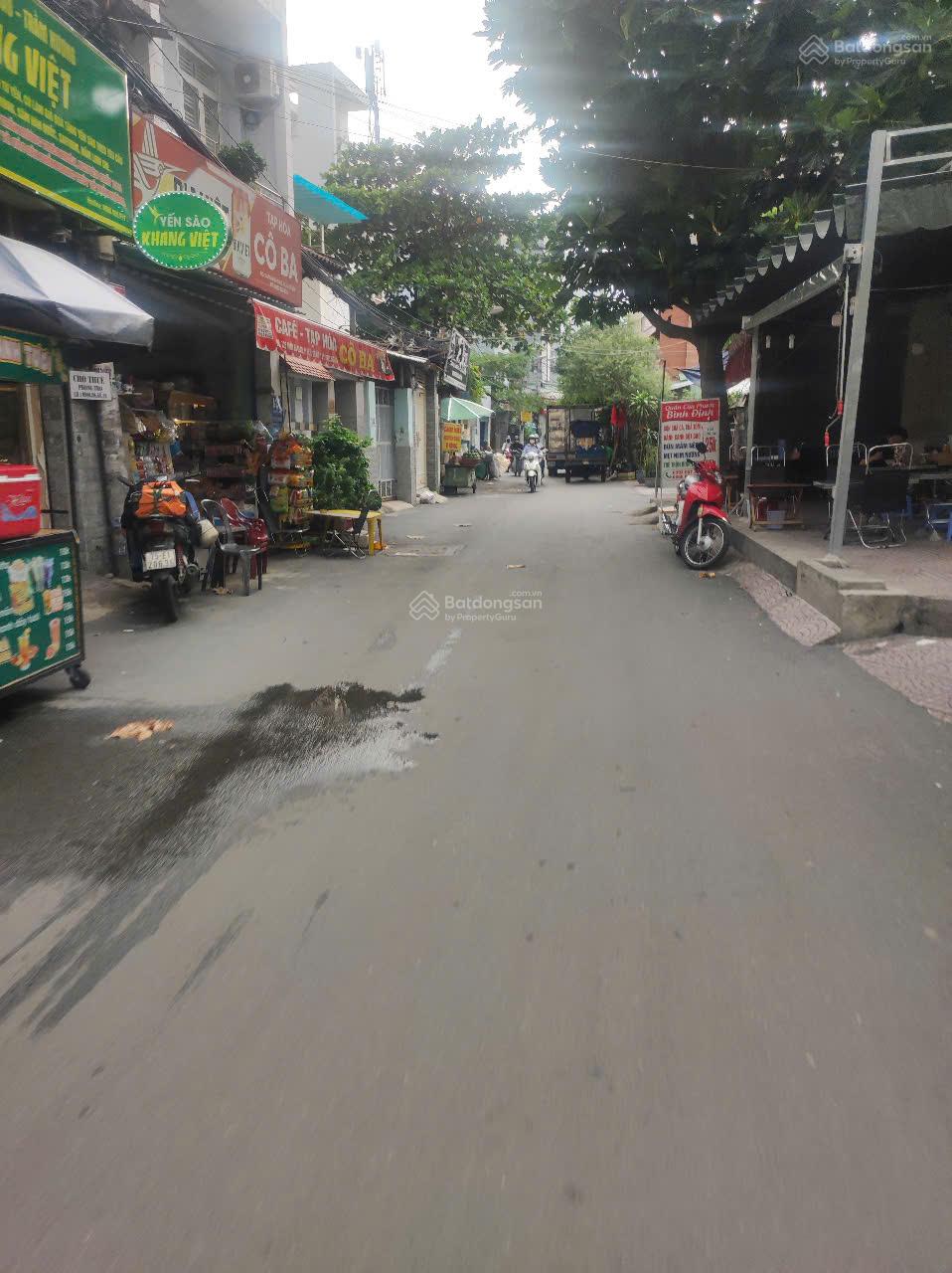 Bán nhà mặt tiền HXH Trần Bá Giao P. 5 GV, DT: 4.5 x 16m, 3 tầng. Giá 13.9 tỷ thương lượng Bán nhà mặt tiền HXH Trần Bá Giao P. 5 GV, DT: 4.5 x 16m, 3 tầng. Giá 13.9 tỷ thương lượng