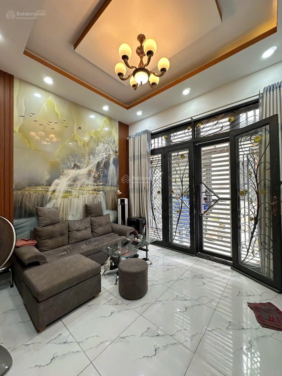 Gấp giảm ngay 300tr! Tôi chính chủ bán căn Nguyễn Văn Lạc, Bình Thạnh. DT 52,1m2,SHR giá 4tỷ250