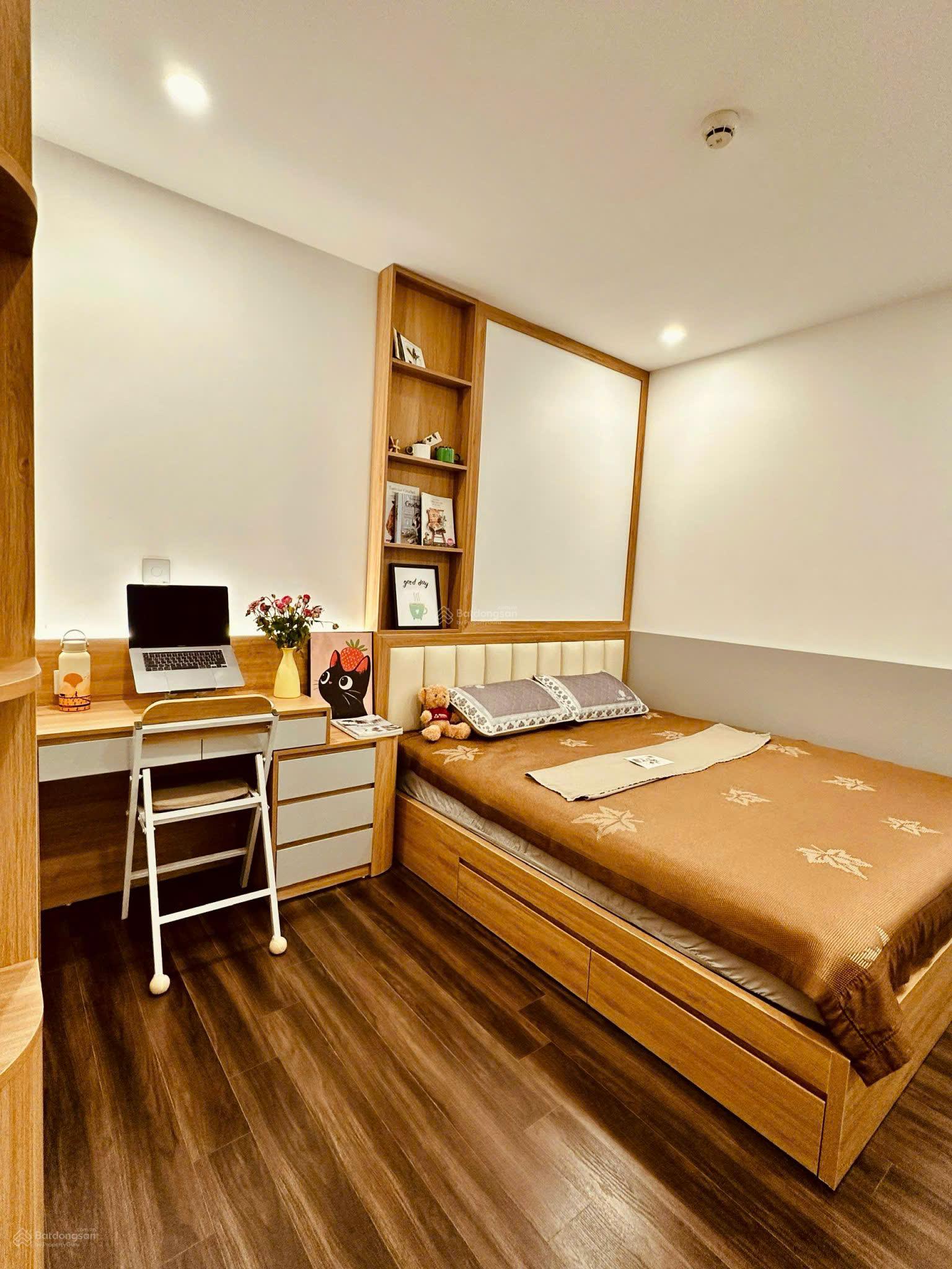 Bán căn hộ 2PN, 1WC tại Hoàng Huy Commerce, giá ưu đãi 2,55 tỷ, 58m2 - full đồ - có sổ đỏ