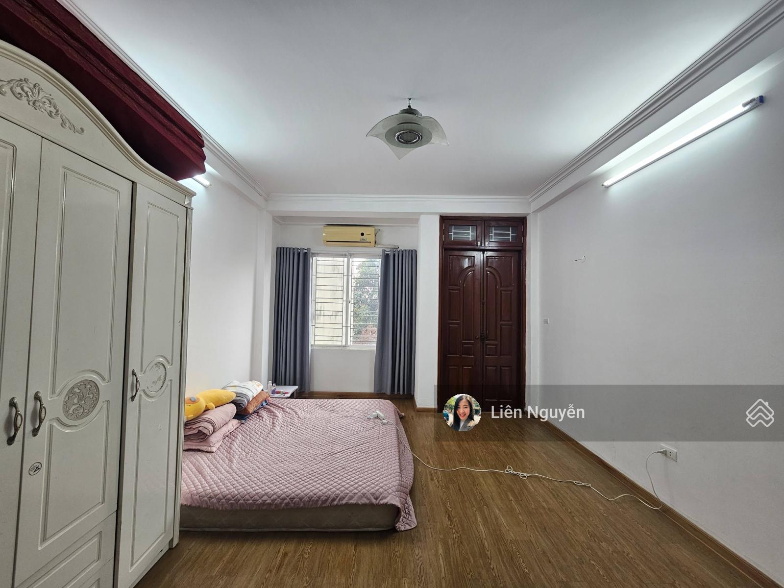 Cực hiếm! Bán nhà phân lô Lý Nam Đế, 36m2, 5 tầng, nhỉnh 17 tỷ, ô tô đỗ cửa, kinh doanh Cực hiếm! Bán nhà phân lô Lý Nam Đế, 36m2, 5 tầng, nhỉnh 17 tỷ, ô tô đỗ cửa, kinh doanh