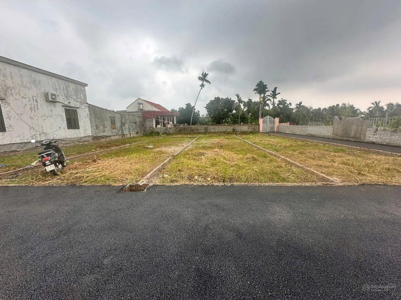 -ĐẤT ĐẸP BÌNH MINH KÍNH TRỰC KIẾN THỤY, HẢI PHÒNG. Giá 1 tỷ xx ( x nhỏ ) DT: 79.4m2 ngan