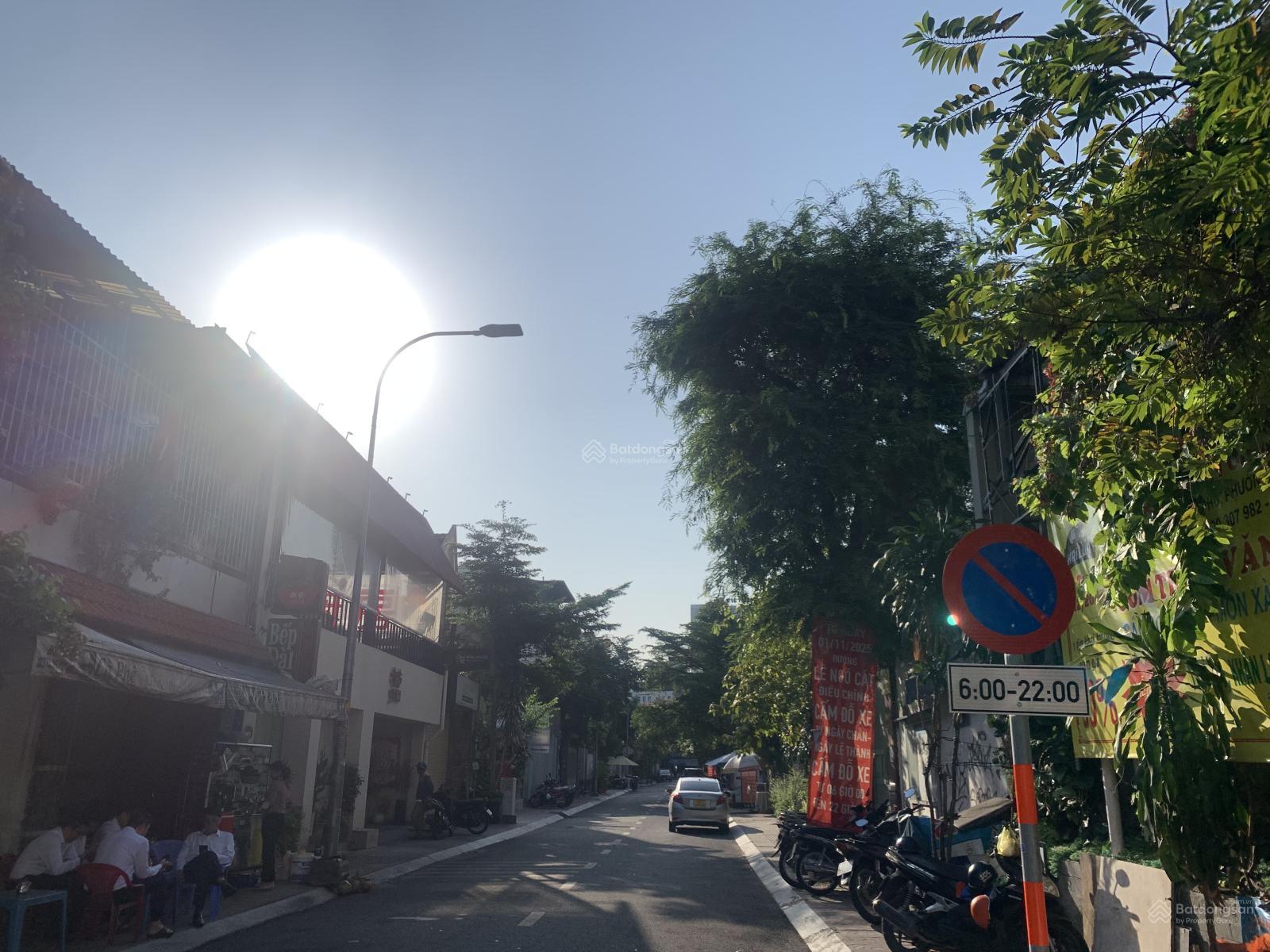 Villa Đẹp Lê Ngô Cát Quận 3, Mặt Tiền Hiếm, DT 230m2 Ngang 13m, Kinh Doanh & Ở, 3 Lầu, Chỉ 82 Tỷ