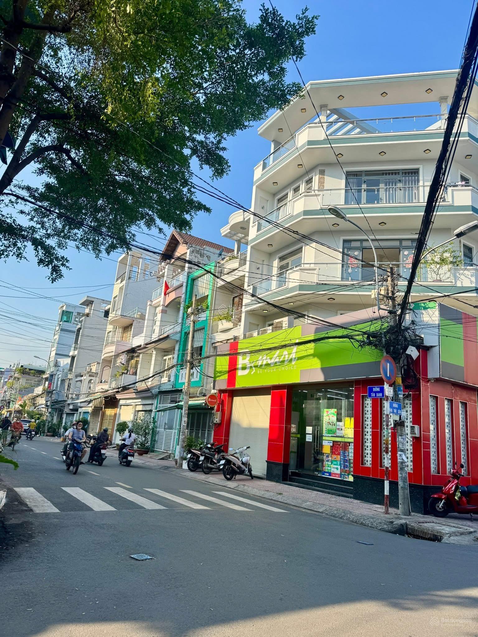 Cho thuê căn góc 2 mặt tiền đường Tám Danh phường Chánh Hưng