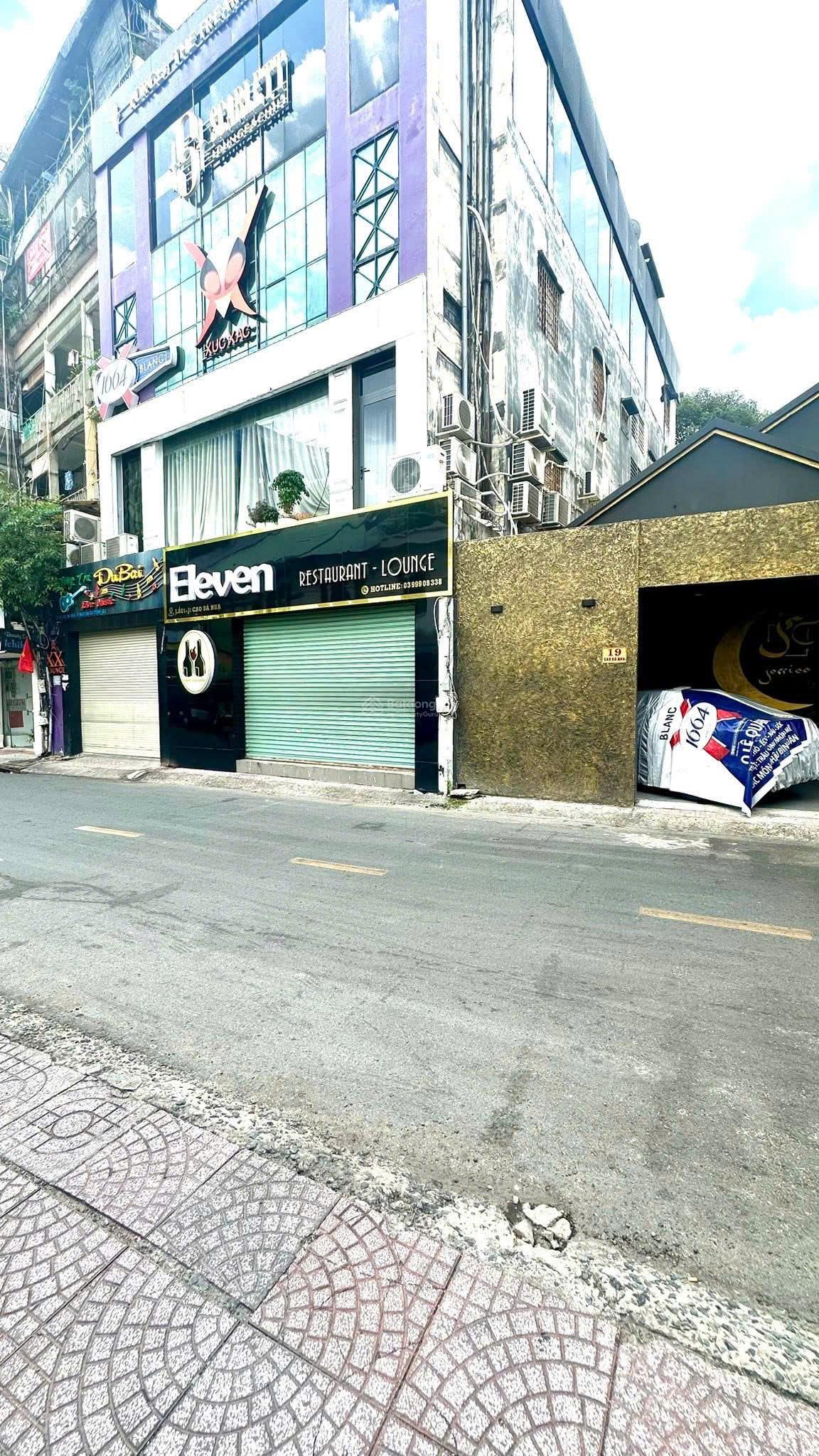 Cần bán nhà MT Cao Bá Nhạ, P. Nguyễn Cư Trinh, Q1. DT: 9.5x19.5m. Gía bán 90 Tỷ Cần bán nhà MT Cao Bá Nhạ, P. Nguyễn Cư Trinh, Q1. DT: 9.5x19.5m. Gía bán 90 Tỷ