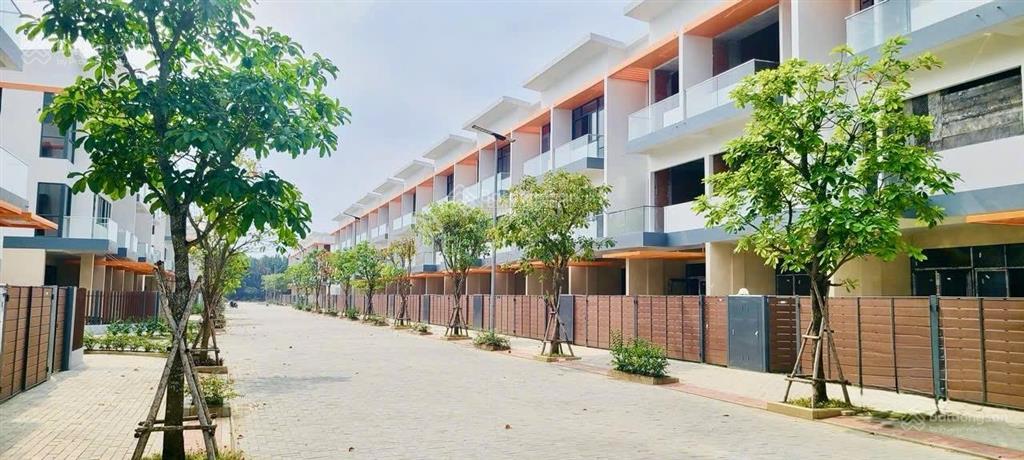 Cho thuê 2 căn liền nhau nhà trệt 2 lầu, ngay KCN Long Hậu, cách Quận 7 25 phút, 8 triệu