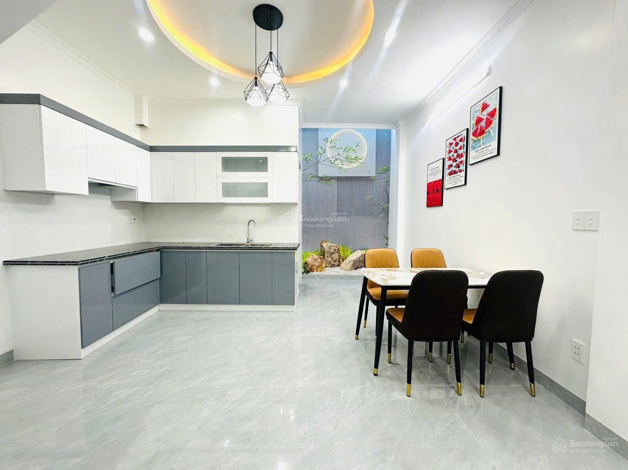 Nhà phố Thiên Lôi oto đút trong nhà, ngõ thông kinh doanh đẹp