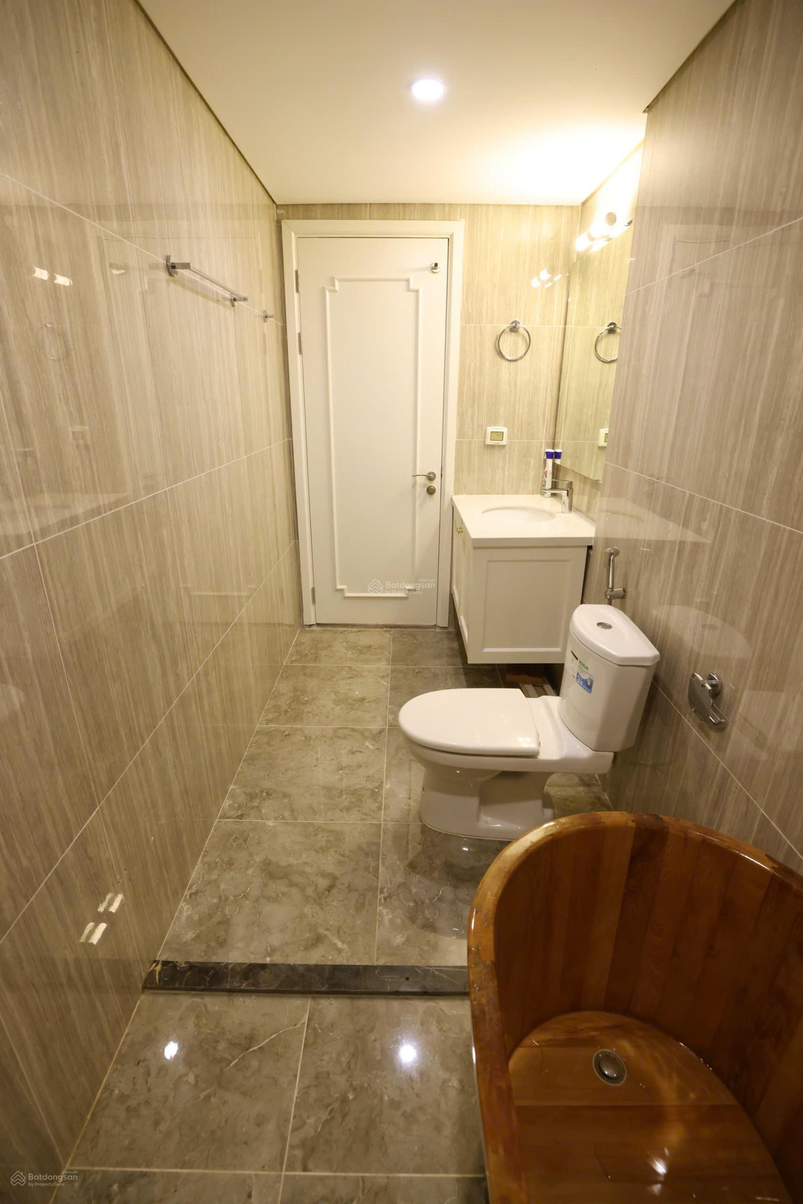 Cần bán nhanh căn hộ 3PN, tầng cao view sông Hồng tuyệt đẹp tại D. Le Roi Soleil, 59 Xuân Diệu Cần bán nhanh căn hộ 3PN, tầng cao view sông Hồng tuyệt đẹp tại D. Le Roi Soleil, 59 Xuân Diệu