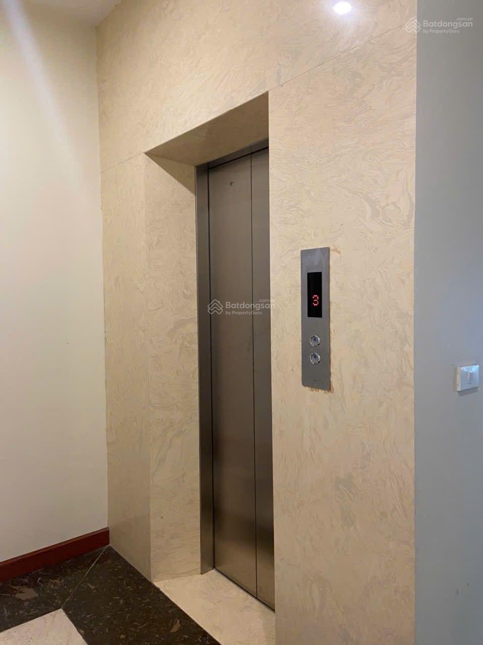 Cho thuê sàn văn phòng Hoàng Ngân, Nguyễn Thị Định, Đỗ Quang. Dt 90m2/ sàn, lô góc