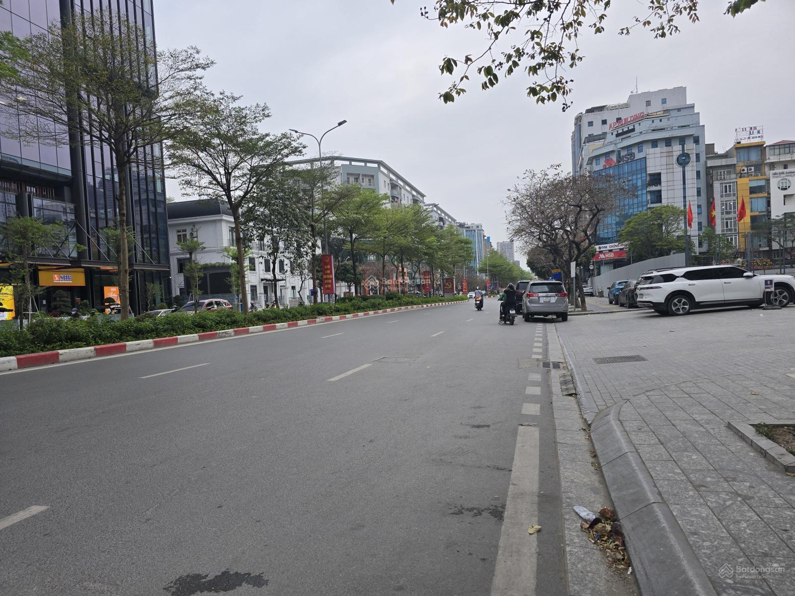 Bán Nhà mặt phố Đào Tấn, Ba Đình, Hà Nội, DT 130m2, MT 11m, 4 tầng, 80 tỷ