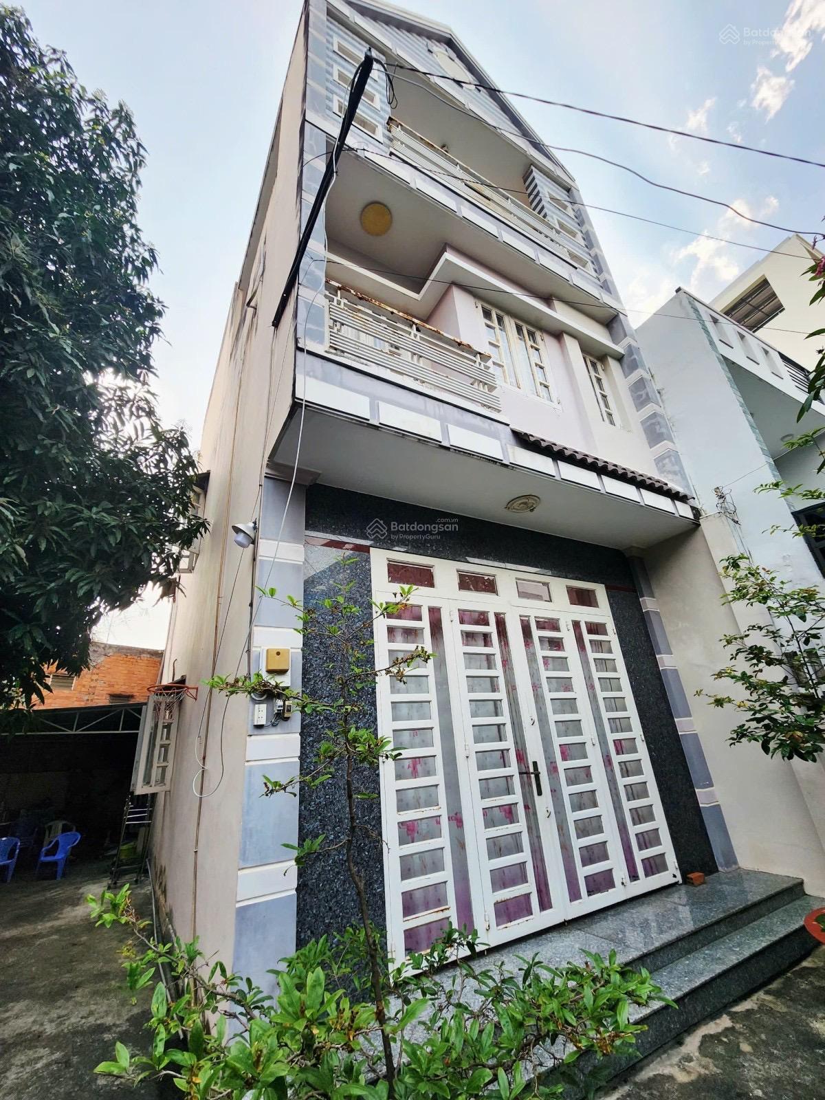 Đất oto Hoàng Ngân Quận 8 400m2 thổ cư 270m2- Tặng nhà 3 tầng- Ngang 27m chỉ hơn 40 tr/m2