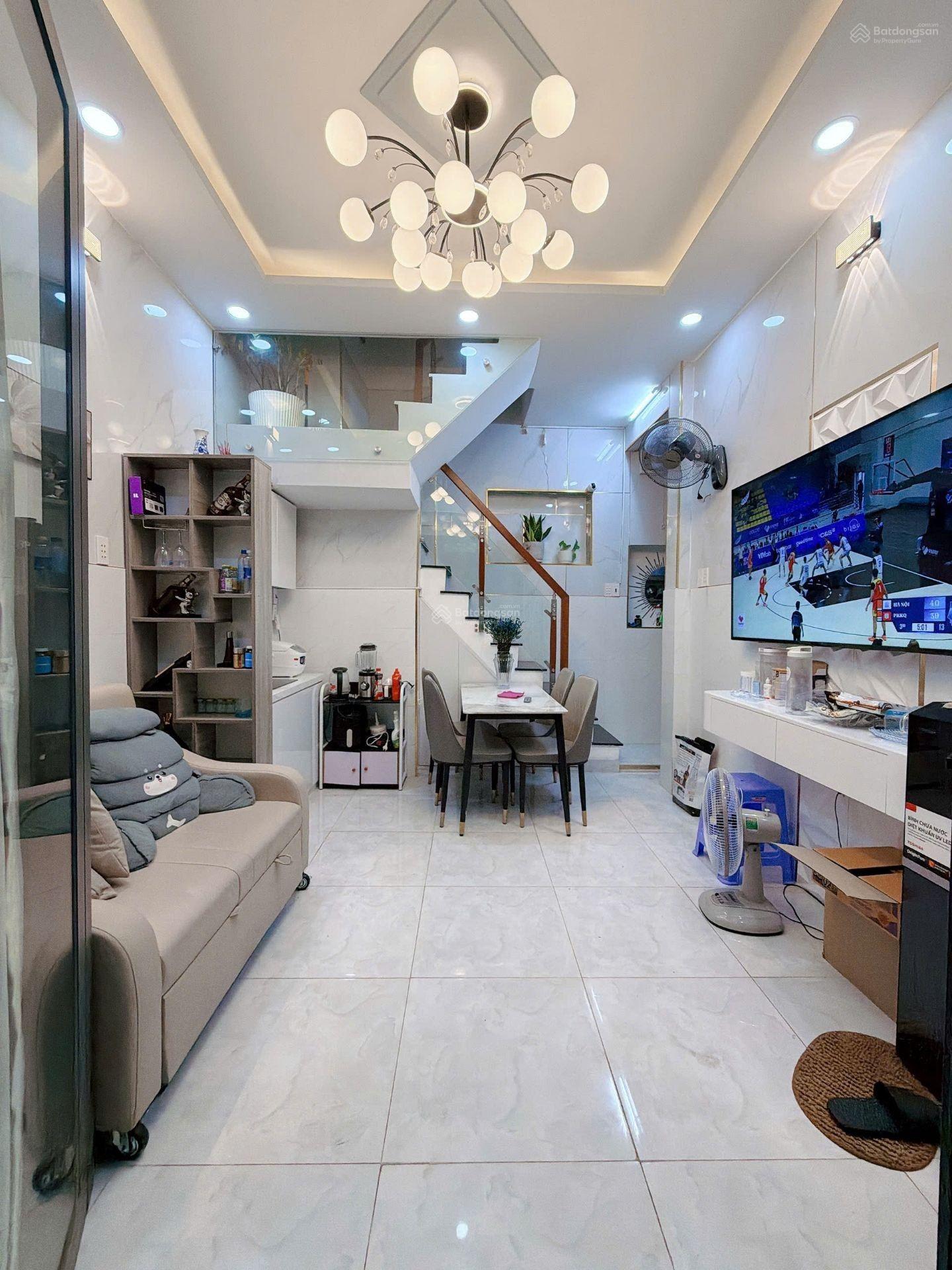 Bán nhà riêng còn mới 36m2 2 tầng Nguyễn Bặc - Phạm Văn Hai nhỉnh 5 tỷ